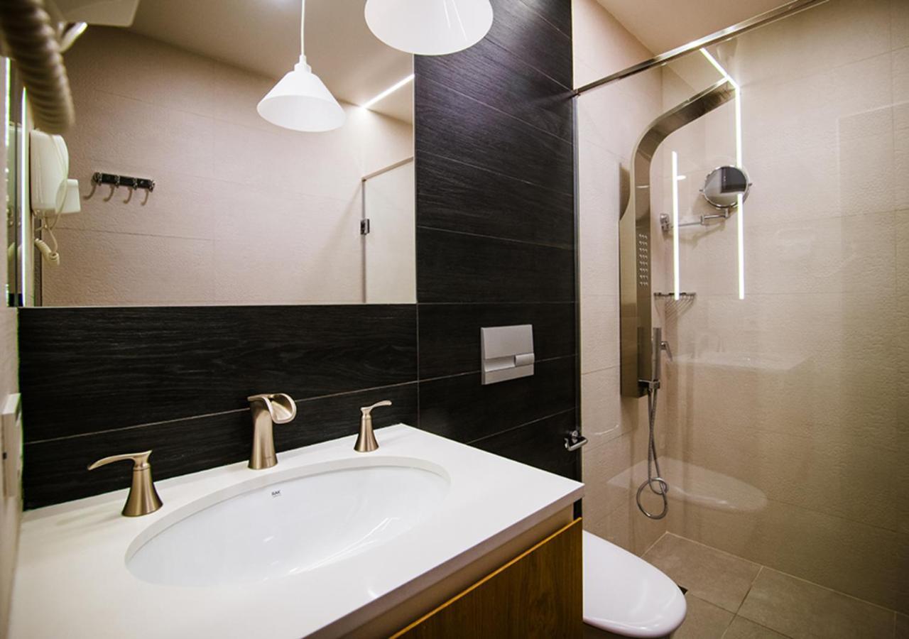 Cartez Hotel Yerevan Exterior photo